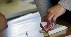 Editora del Wall Street Journal advierte a Chile por nueva Constitución: hará al país 