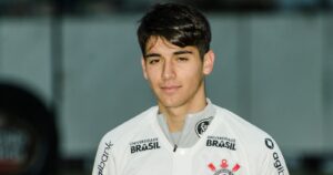 Corinthians descartó el préstamo de Ángelo Araos a Colo Colo