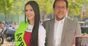 Adriana Barrientos oficializó su candidatura a la Convención Constituyente y firmó por el FRVS