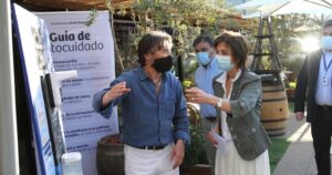 Seis comunas de la Región Metropolitana avanzaron este lunes a la fase de apertura inicial