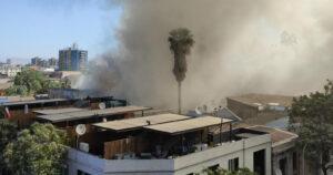 Gigantesco incendio en Barrio Yungay afectó a cuatro casas