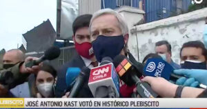 VIDEO - José Antonio Kast hace llamado a votar por el Rechazo pese a estar prohibido