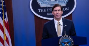 Donald Trump sorprende al despedir a su secretario de Defensa