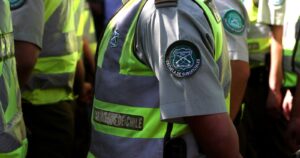 Detenidos y dados de baja: tres carabineros de Recoleta serán formalizados por cohecho y lavado de activos