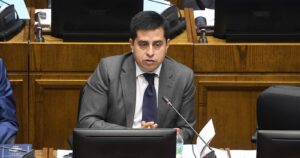 Pedro Araya explica por qué votó en contra de proyecto de retiro del 10% del Gobierno