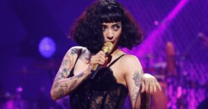 Mon Laferte se queda con el Grammy Latino por Mejor Canción de Rock