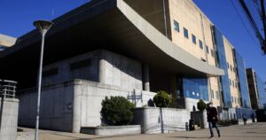 Hospital de Talcahuano alerta que próximas 48 horas serán críticas para el senador Navarro
