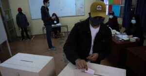 Oposición se divide ante proyecto que busca adelantar elecciones presidenciales