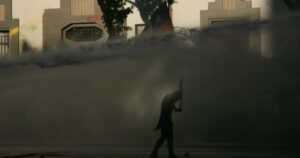 Se registran incidentes en medio de manifestaciones en cercanías de La Moneda