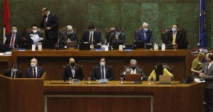 Oposición presenta nueva moción de censura contra mesa de la Cámara de Diputados