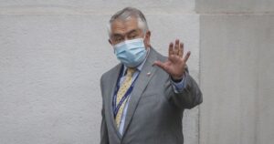 Ministro Paris explicó los detalles del convenio por la vacuna de Pfizer