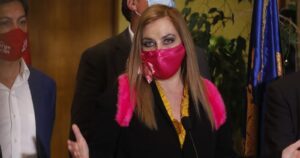 La oferta de Pamela Jiles al Gobierno para que desista de ir ante el TC por el 10%