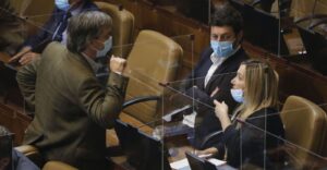 Chile Vamos pide poner en tabla proyecto de Vallejo para cambiar 2/3 para rechazarlo