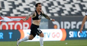 Colo Colo salió del fondo con agónica victoria sobre Audax Italiano