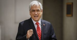 Piñera arremete contra proyecto para adelantar elecciones: 