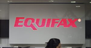 FNE inició indagatoria contra Equifax por concentración de información comercial