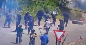 A dos años del asesinato de Catrillanca se registran cortes de ruta y disparos contra Carabineros
