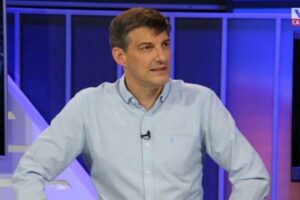 Daniel Stingo oficializa candidatura independiente a Convención Constitucional