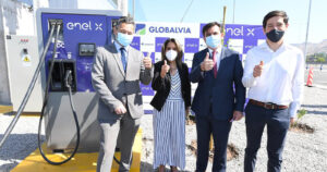 Enel X junto a Globalvia inauguran su primer cargador eléctrico de la Ruta 5 Norte uniendo Santiago y Los Vilos