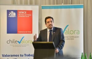 Nuevo gobernador de Iquique enfrenta demanda por acoso sexual y laboral