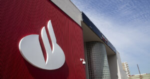 Santander Chile consolida su liderazgo como el banco más sostenible del país al ingresar al DJSI Emerging Markets