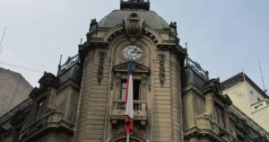 Cuál es la diferencia entre un gobernador regional y un intendente