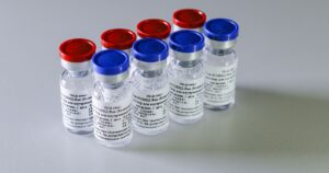 Investigadores de la Sputnik V sugirieron a AstraZeneca combinar sus vacunas