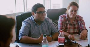 El candidato de Kast en Recoleta apunta a la farmacia popular: 