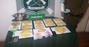 Gastronomía voladora: detienen a sujetos que vendían empanadas y sopaipillas de marihuana