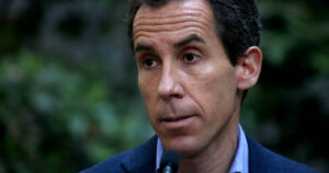 Alcalde Alessandri solicita cambiar estrategia de Carabineros por nuevos incidentes en Santiago