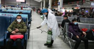 China prohíbe la entrada de turistas de países europeos afectados por el coronavirus