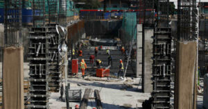 Economía cayó menos de lo presupuestado: Imacec de septiembre llegó a -5,3%