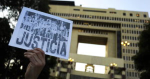 Negacionismo y democracia