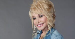Dolly Parton donó un millón de dólares para la vacuna de Moderna