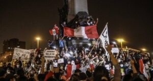 “Perú despertó”: multitudinarias protestas contra el nuevo gobierno de Manuel Merino