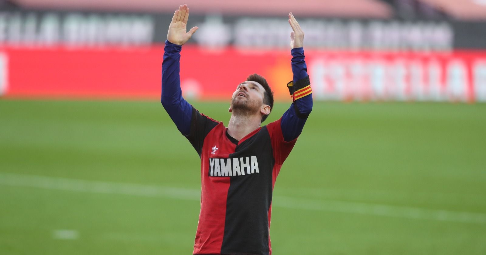 messi homenaje maradona