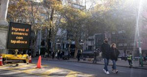 Del ejemplo a la preocupación: Uruguay alcanza récords de contagios con coronavirus