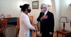 Presidente Piñera llegó a La Araucanía y visitó a la familia de Eugenio Nain