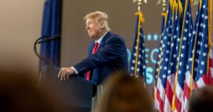 Figuras del Partido Republicano se distancian de las denuncias de Donald Trump