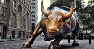 Wall Street cierra al alza a la espera de los resultados de las elecciones en Estados Unidos