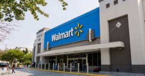 Walmart vende todo y se va de Argentina