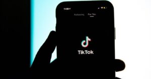 Narcomarketing: la estrategia de los carteles en México para reclutar jóvenes en TikTok