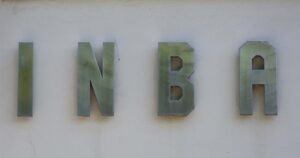 Ex estudiantes del INBA inician campaña para fomentar matrículas