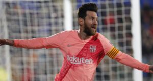 Lionel Messi iguala récord de Pelé como máximo goleador de un mismo club