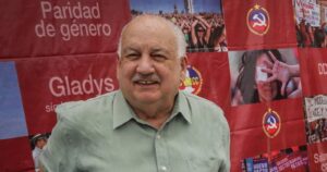 Teillier por presidencial en la oposición: 