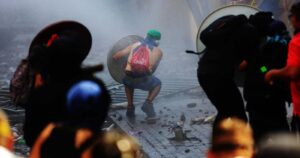 Oposición presenta en el Senado proyecto de indulto para detenidos en estallido social