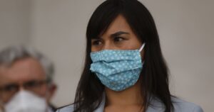 Izkia Siches cuestiona a Piñera y Jadue por no respetar las medidas sanitarias