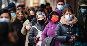 Colegio Médico alertó por segundo brote en la capital: 