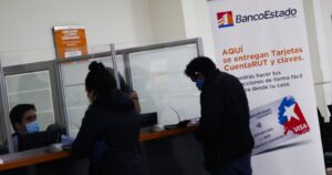 Extensión de horarios y giros hasta $400 mil: las medidas del BancoEstado para enfrentar segundo retiro del 10%