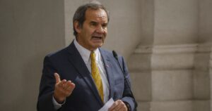 Allamand e inicio de vacunación contra el COVID-19 en Chile: 